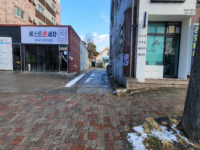 202210236001